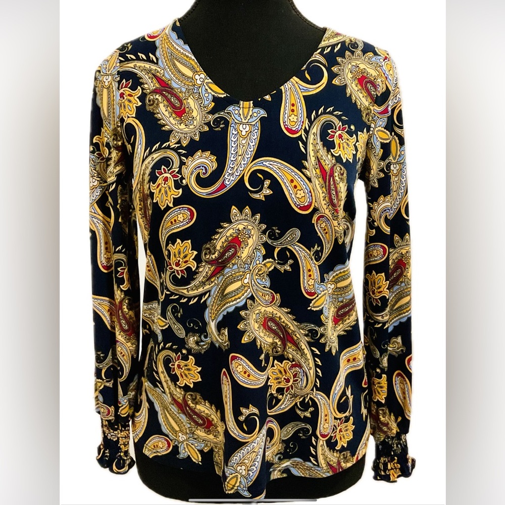 Stylish Paisley Long sleeves Blouse with Smocked   push up cuffs